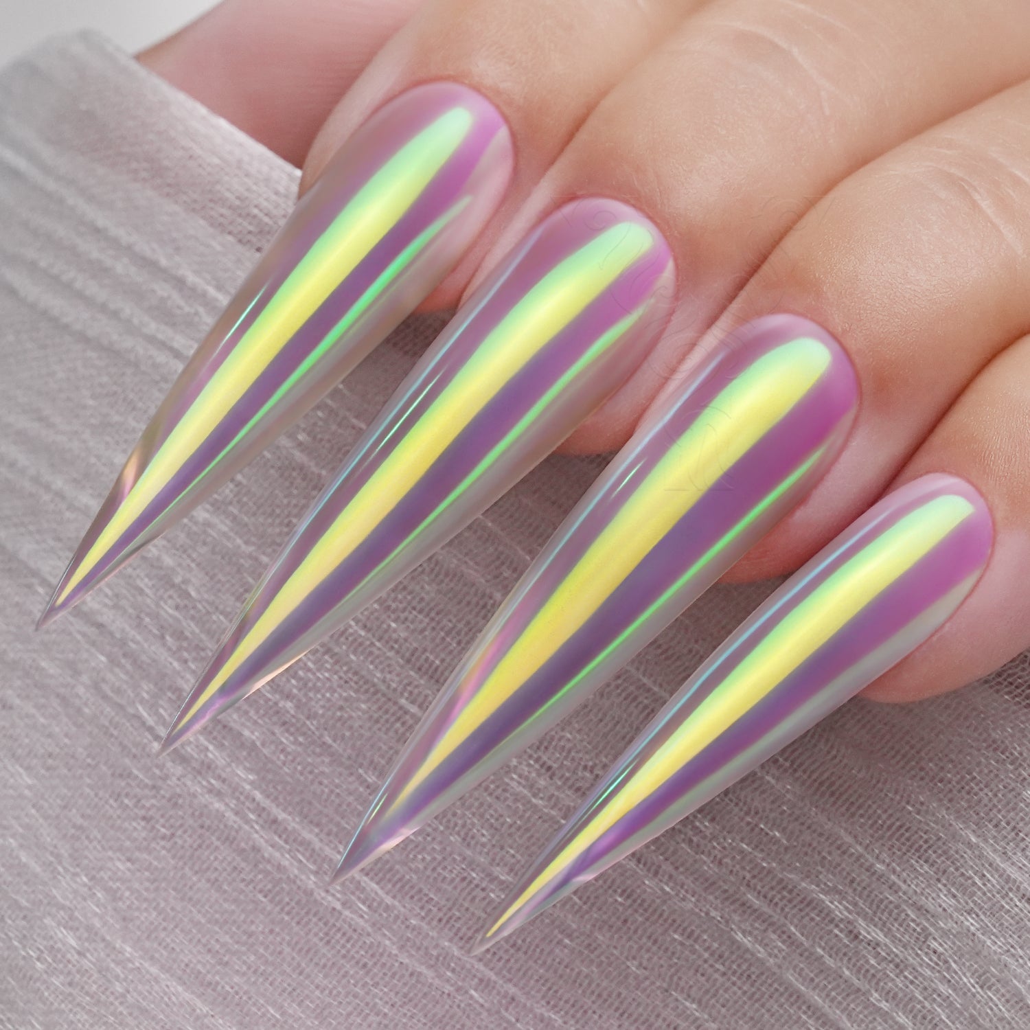 YOKEFELLOW GleamTap Cushion Holographic Aurora Chrome Nail Powder-GT311 Prisma Rosado