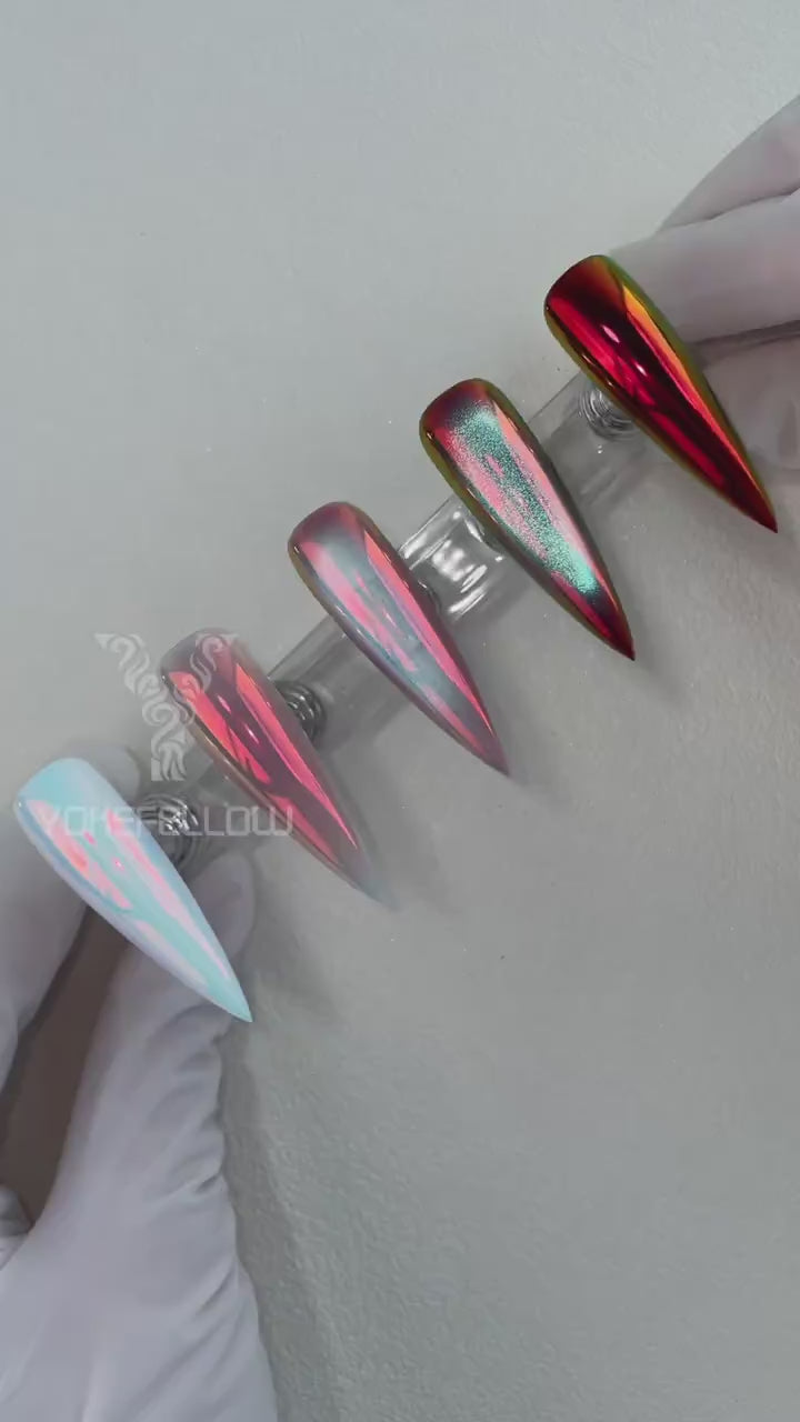 Load video: GleamTap Cushion Chrome Nail Powder with Sponges Patting-0.5g-GT111 Afterglow
